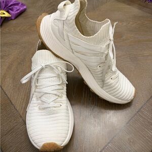 Women's Merrell White Embark Sneakers Size 10